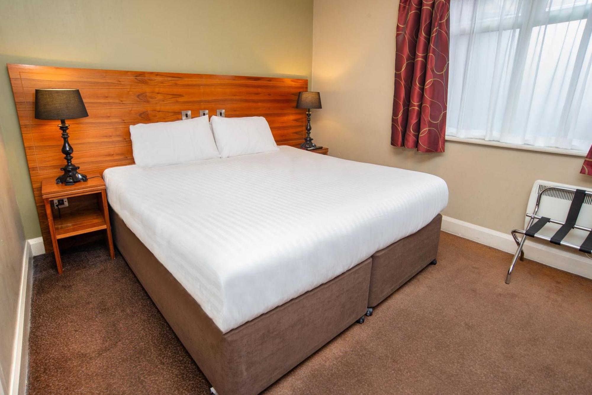 The Shrewsbury Hotel Wetherspoon Dış mekan fotoğraf