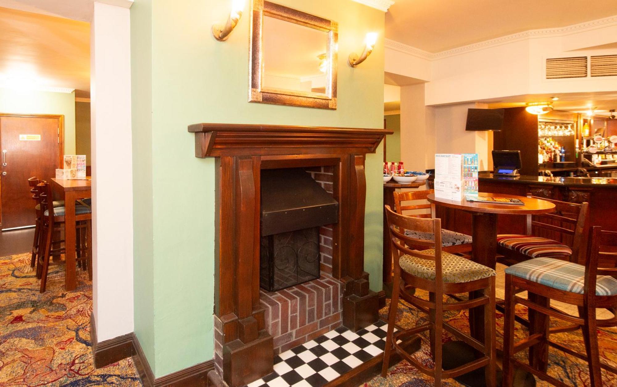 The Shrewsbury Hotel Wetherspoon Dış mekan fotoğraf
