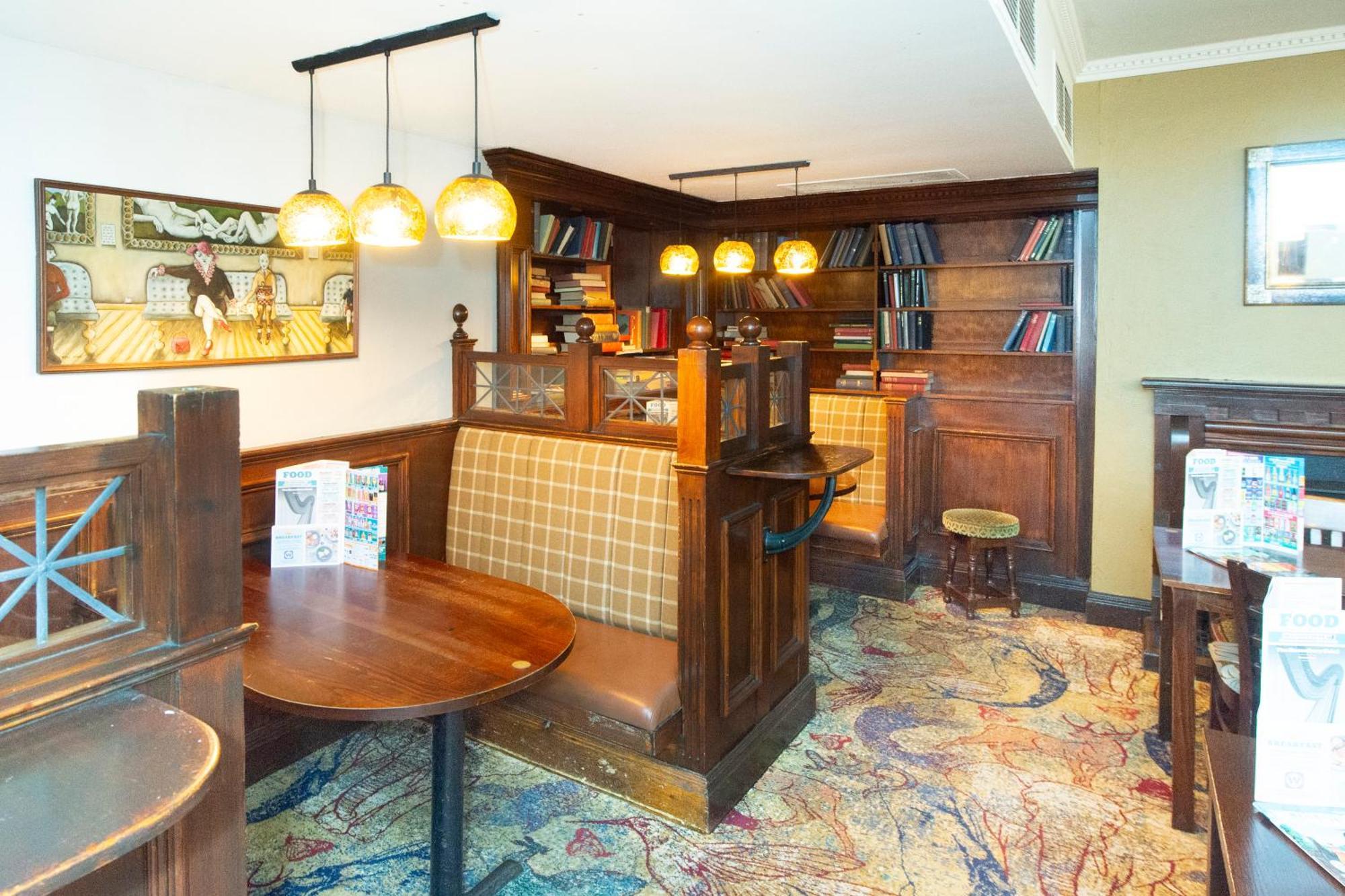 The Shrewsbury Hotel Wetherspoon Dış mekan fotoğraf